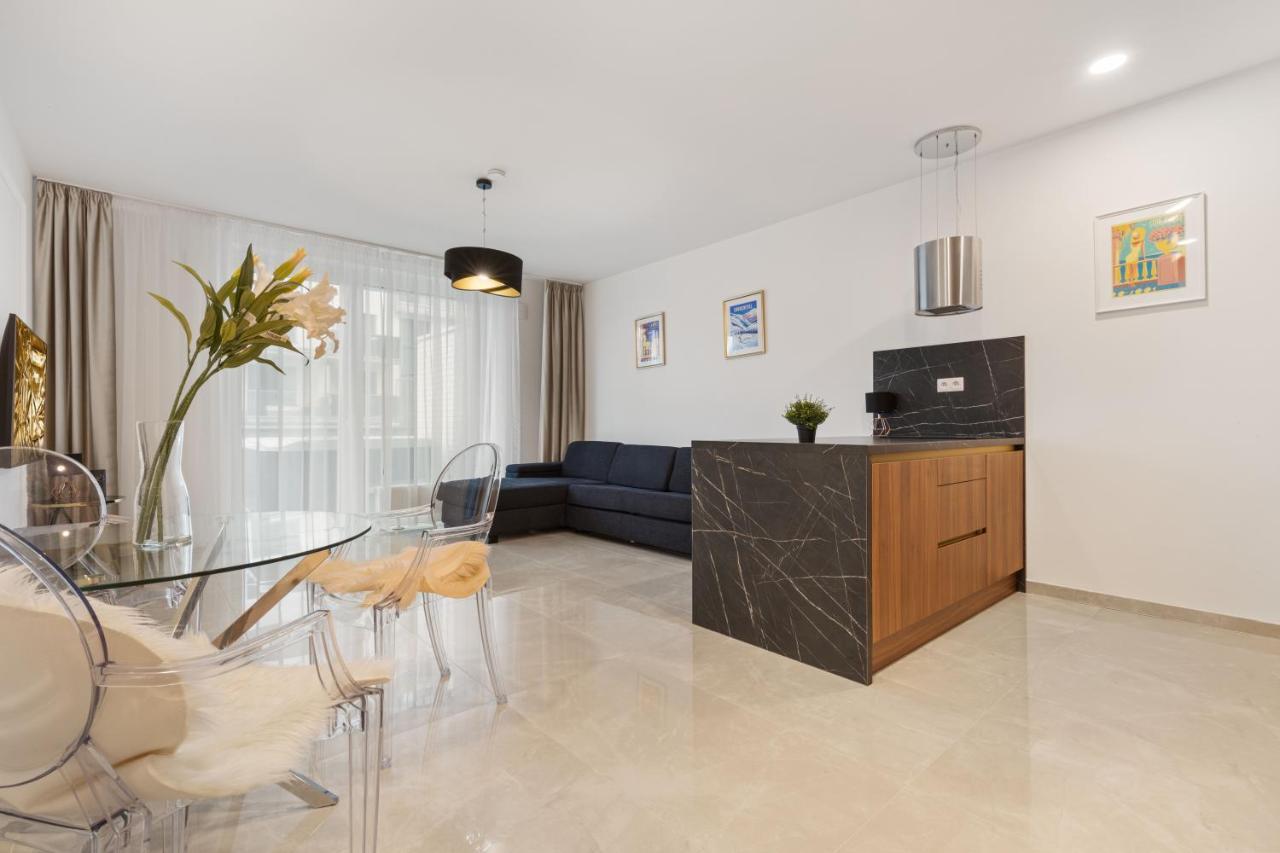 Appartamento Lam Jegeho Alej - Jacuzzi - Free Parking Bratislava Esterno foto