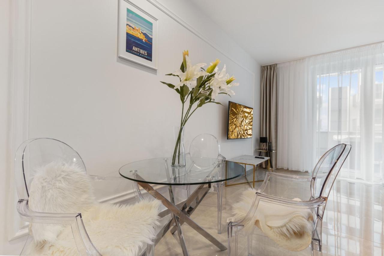 Appartamento Lam Jegeho Alej - Jacuzzi - Free Parking Bratislava Esterno foto