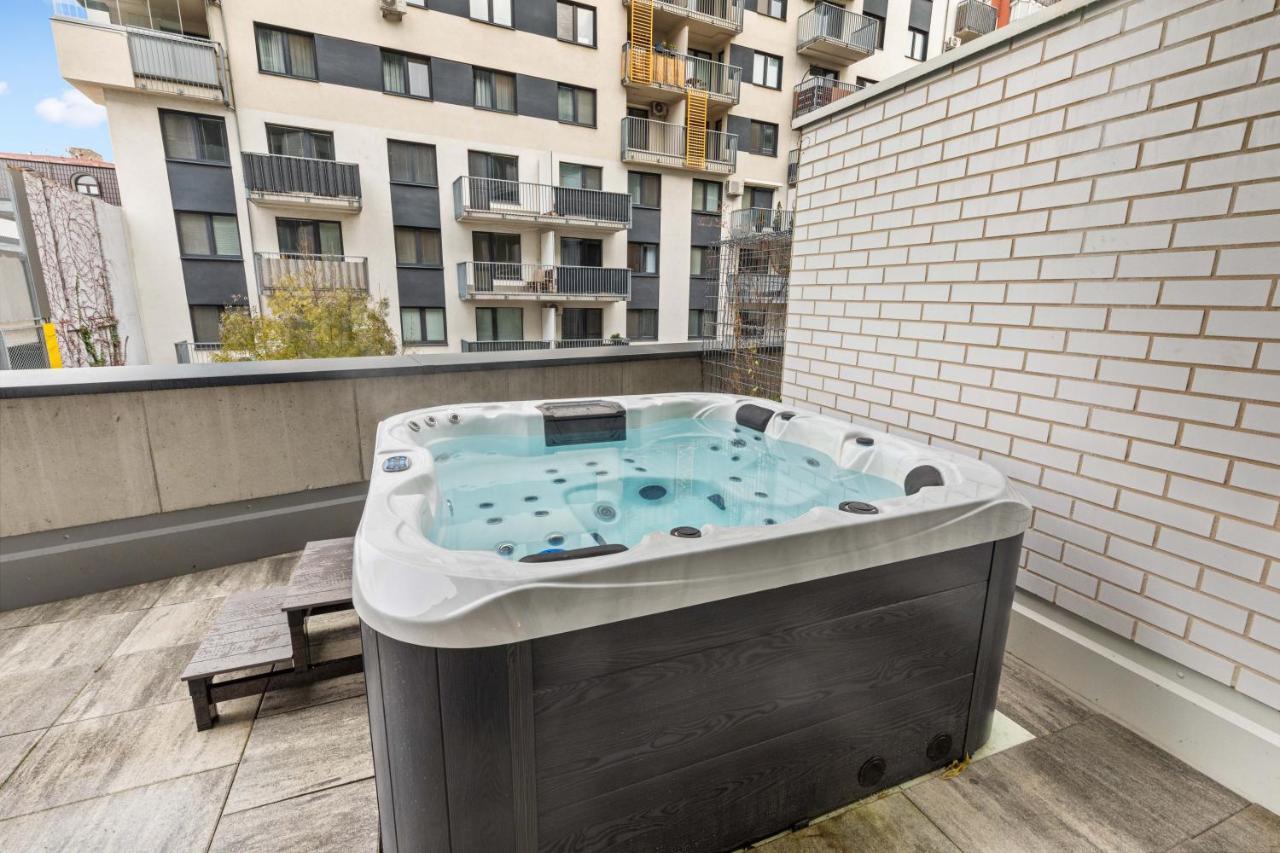 Appartamento Lam Jegeho Alej - Jacuzzi - Free Parking Bratislava Esterno foto